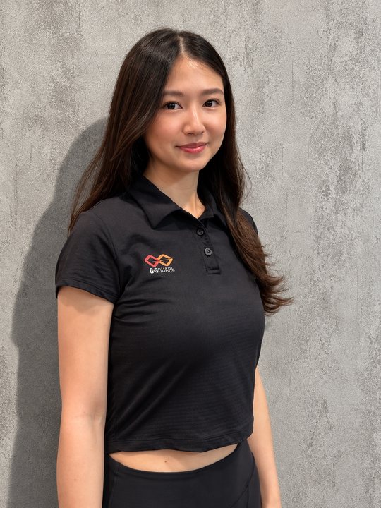 Kaia 器械皮拉提斯教練的專業形象照